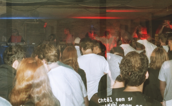 13 Café V lese, Domo, Casablanka, Mura, Anki